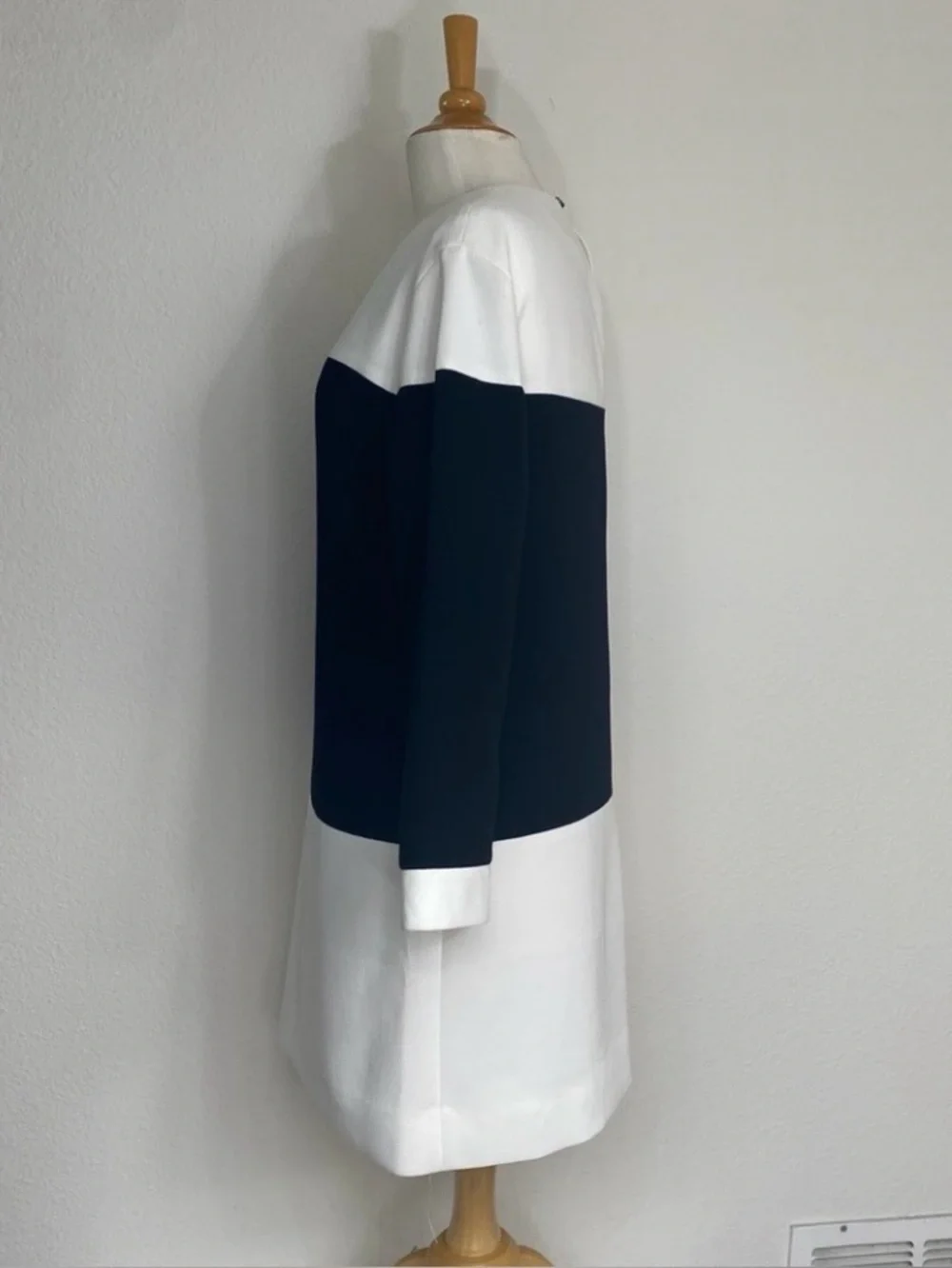 Kate Spade Women's Black Off White Colorblock Classic Shift Dress Size 6 Preppy